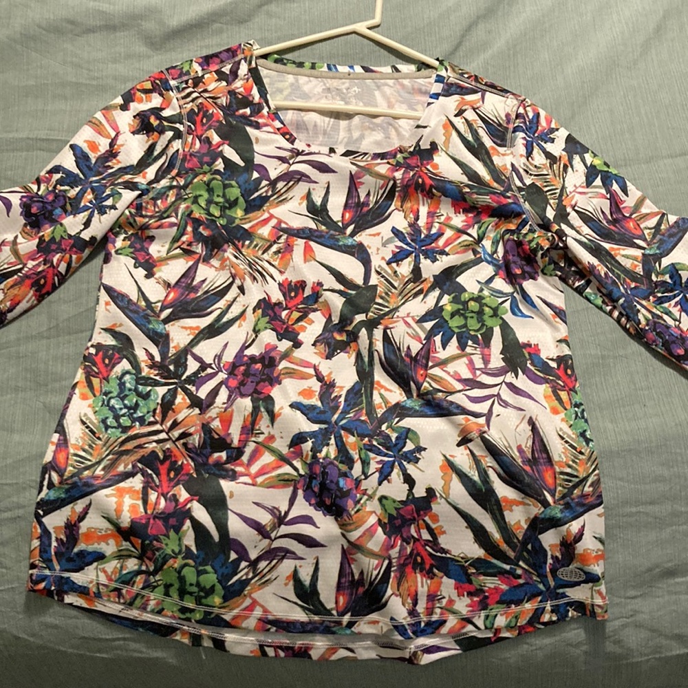 Reel Legends Long sleeve rash guard shirt- Women's Size L